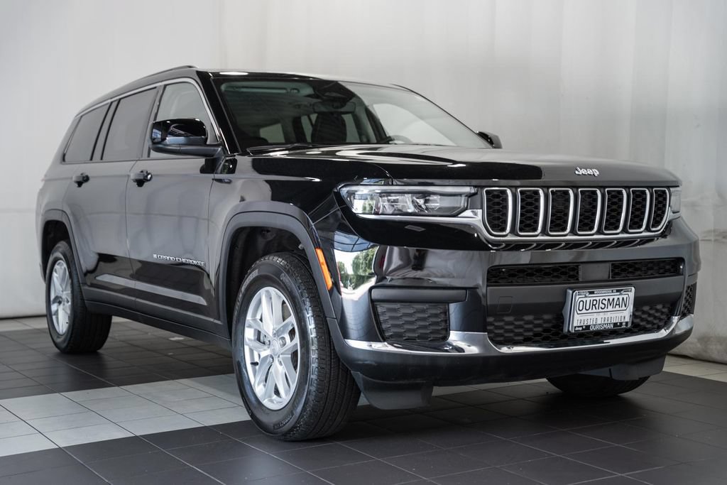 Used 2023 Jeep Grand Cherokee L Laredo w/ Luxury Tech Group I AWD/4WD image 1