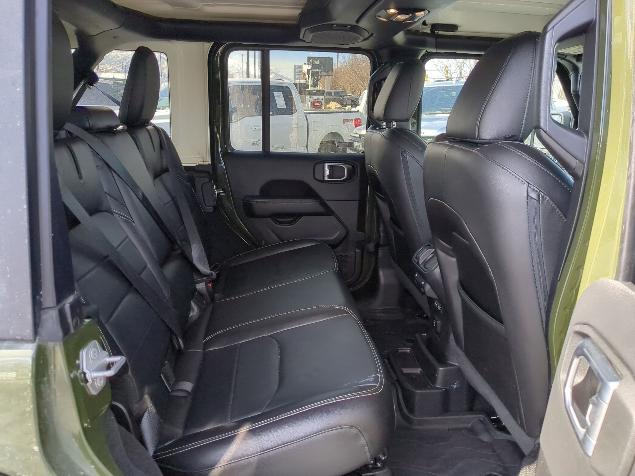 Used 2023 Jeep Wrangler Sahara w/ Cold Weather Group image 32