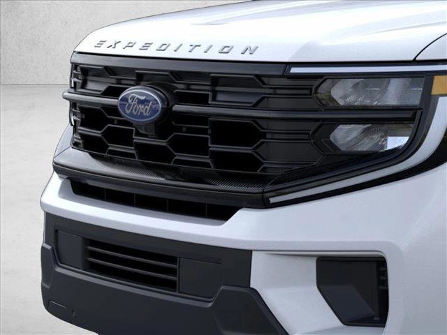 New 2025 Ford Expedition Active image 17