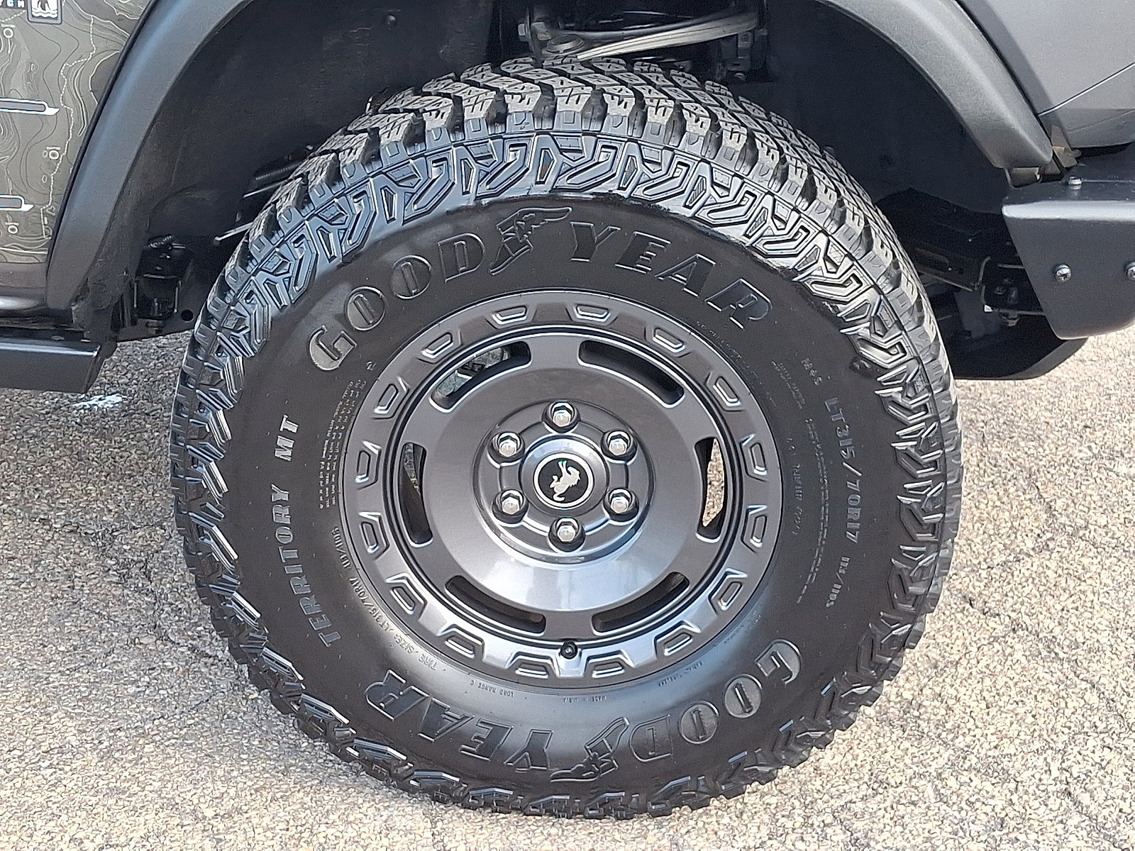 Used 2024 Ford Bronco Everglades AWD/4WD image 8
