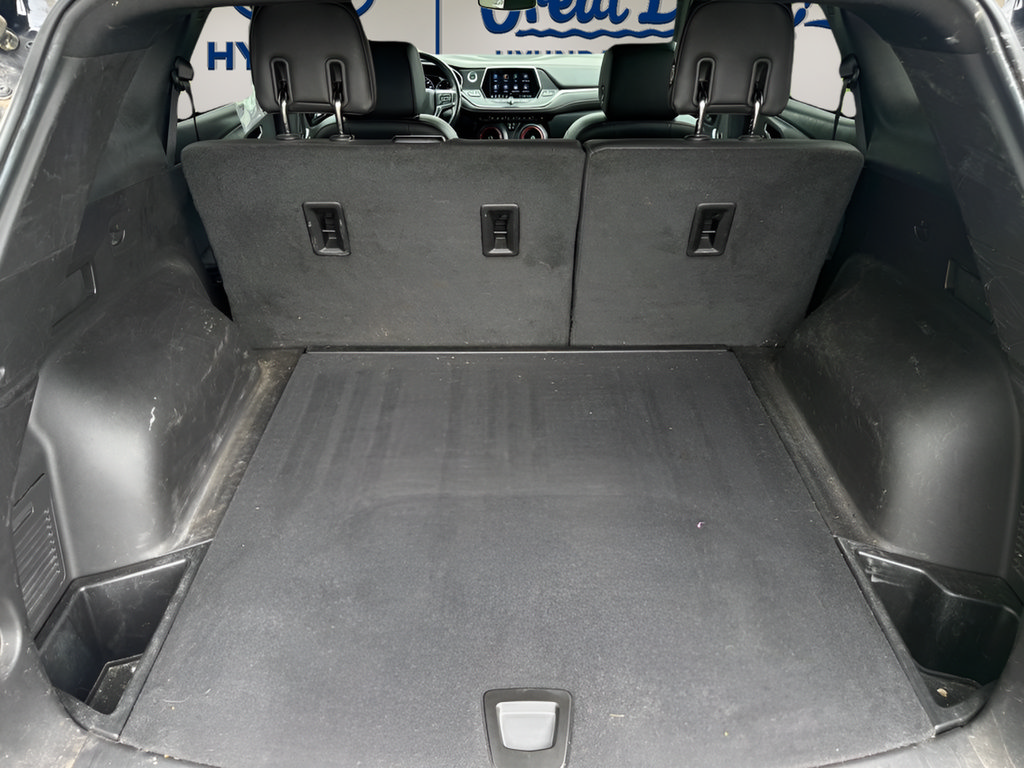 Used 2020 Chevrolet Blazer RS w/ LPO, Floor Liner Package FWD image 9