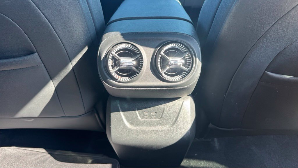 Used 2024 Chevrolet Blazer EV LT AWD/4WD image 11