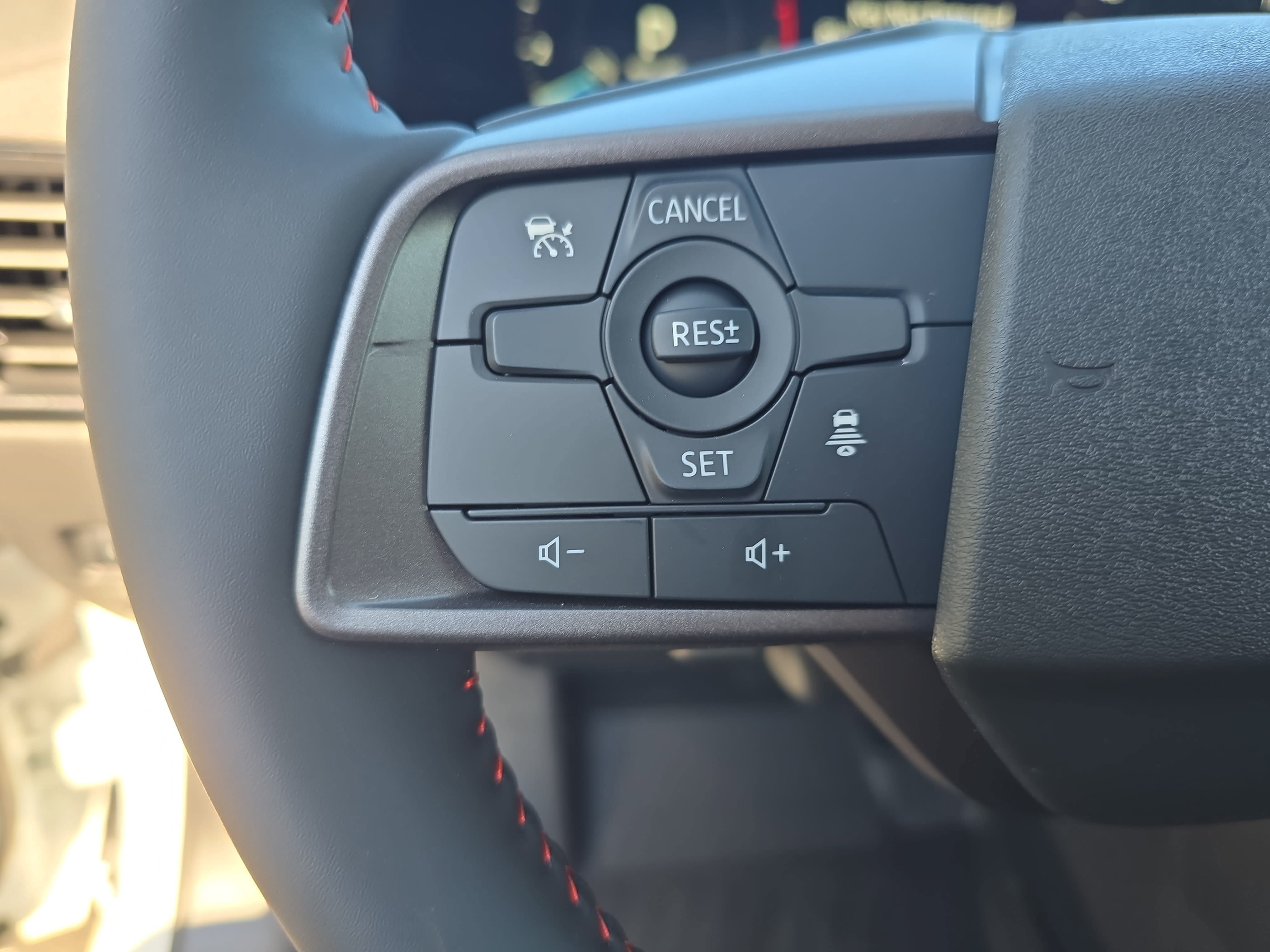 New 2027 Nissan Sentra SR w/ Floor Mat Package FWD image 16