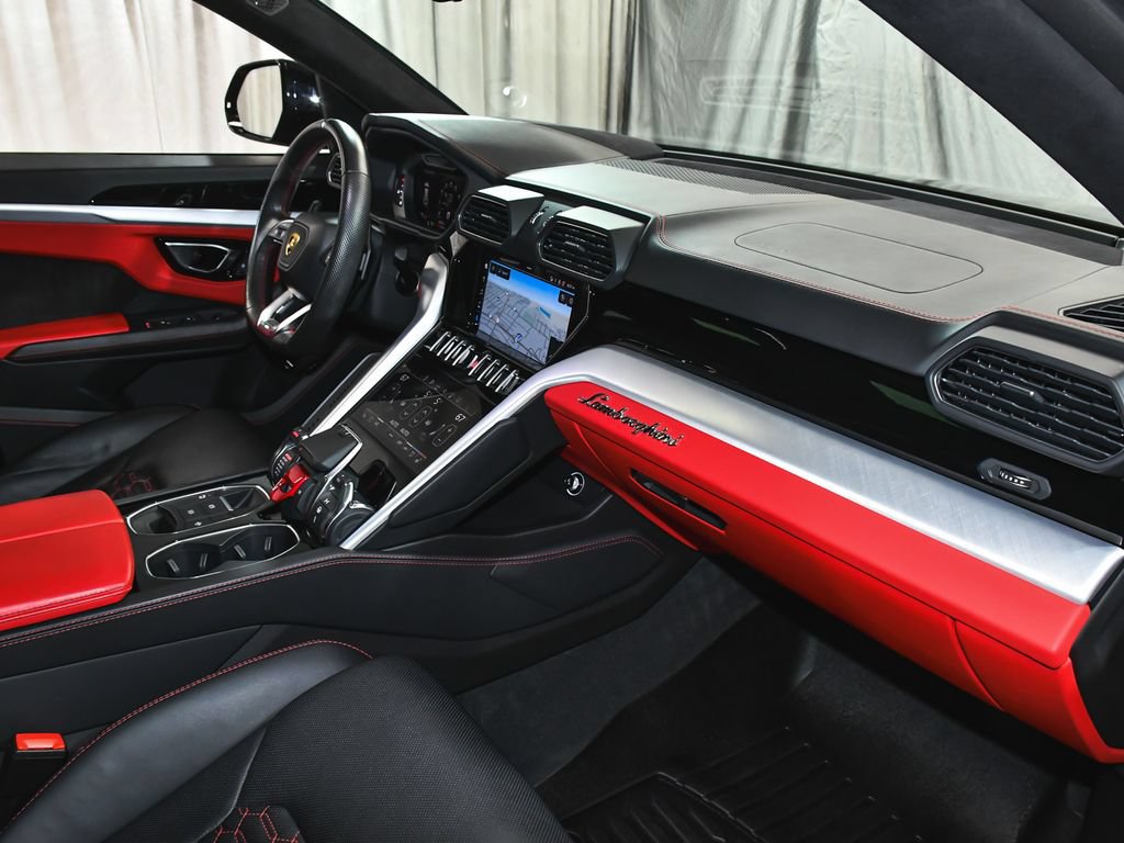 Used 2022 Lamborghini Urus AWD/4WD image 67