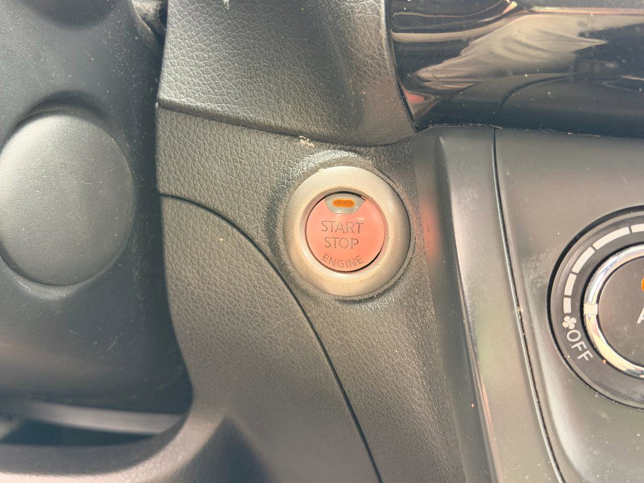 Used 2016 Nissan Sentra SV image 18