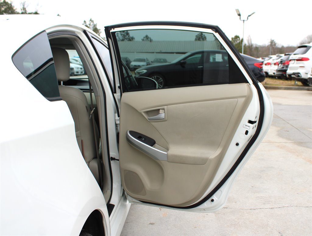 Used 2011 Toyota Prius Five image 29
