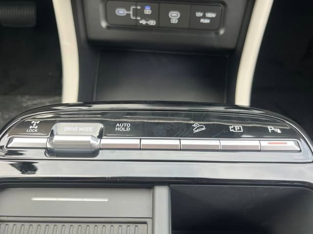 New 2025 Hyundai Tucson Limited image 35