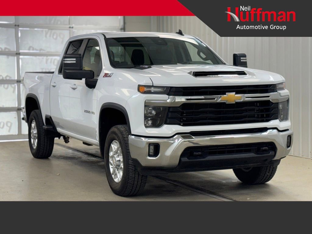 Used 2025 Chevrolet Silverado 2500 LT AWD/4WD image 1