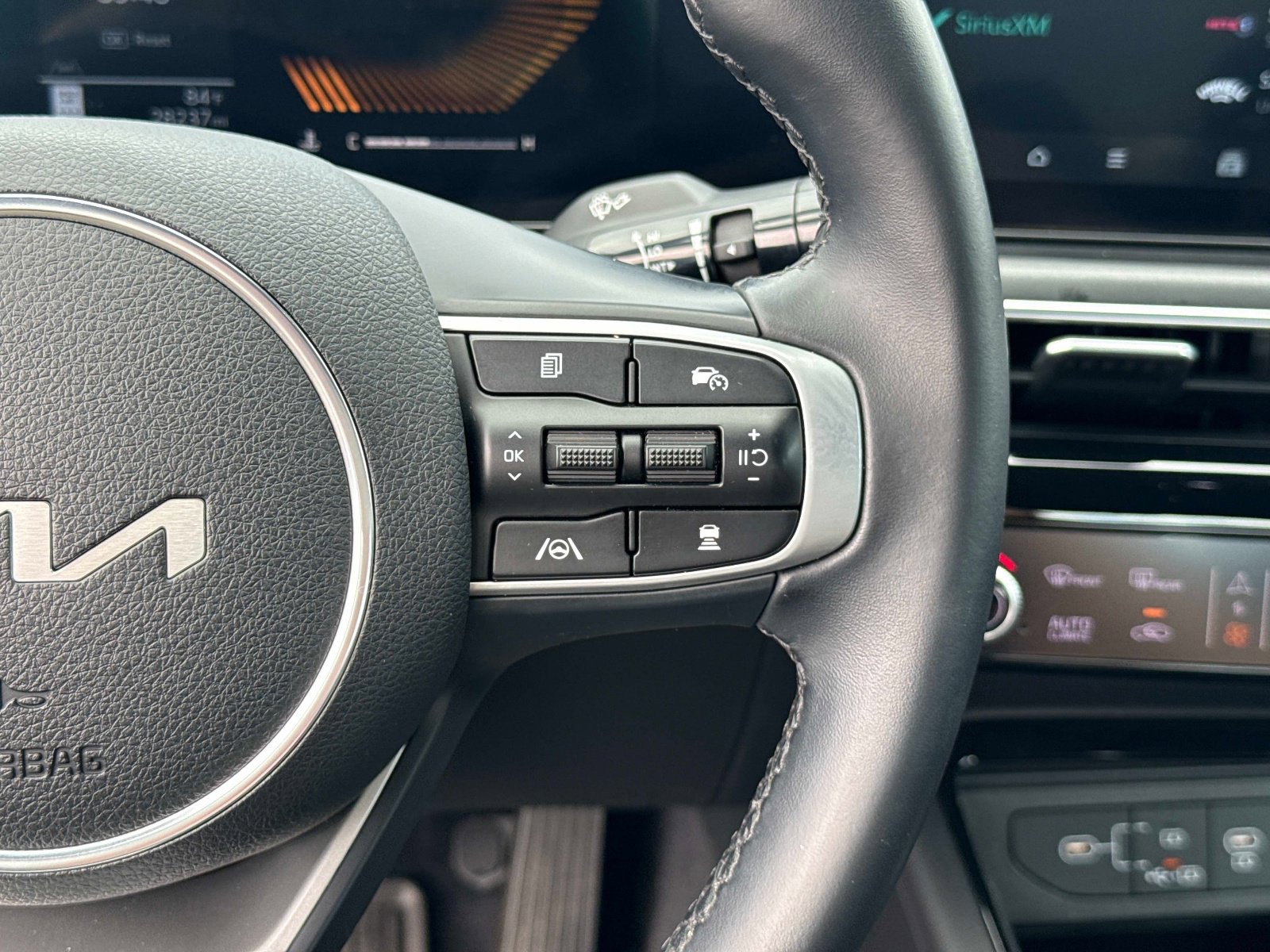 Used 2025 Kia K5 GT-Line w/ GT-Line Premium Package image 29