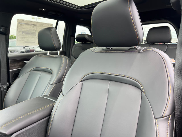 New 2026 Jeep Grand Cherokee Limited AWD/4WD image 23