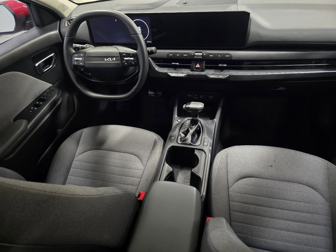Used 2025 Kia K4 EX image 19