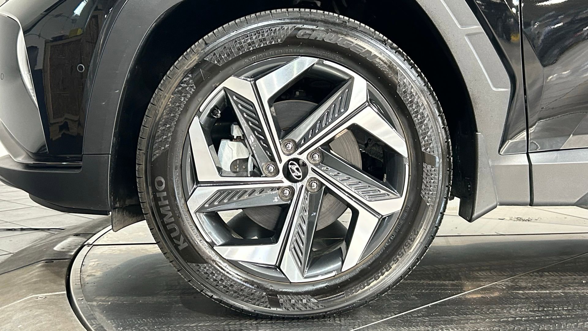 Used 2023 Hyundai Tucson Limited image 24