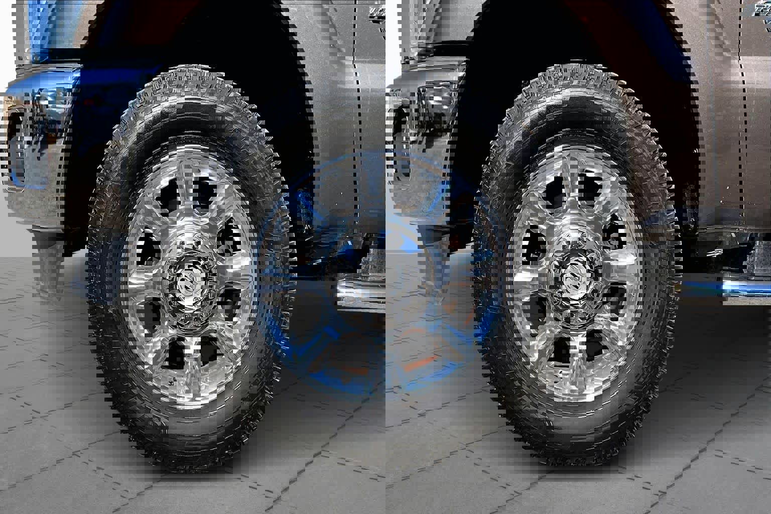 Used 2015 Ford F250 Lariat w/ Lariat Ultimate Package image 11