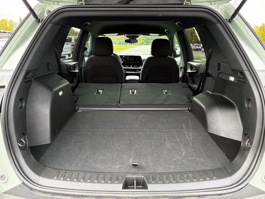 Used 2026 Chevrolet Equinox LT AWD/4WD image 29