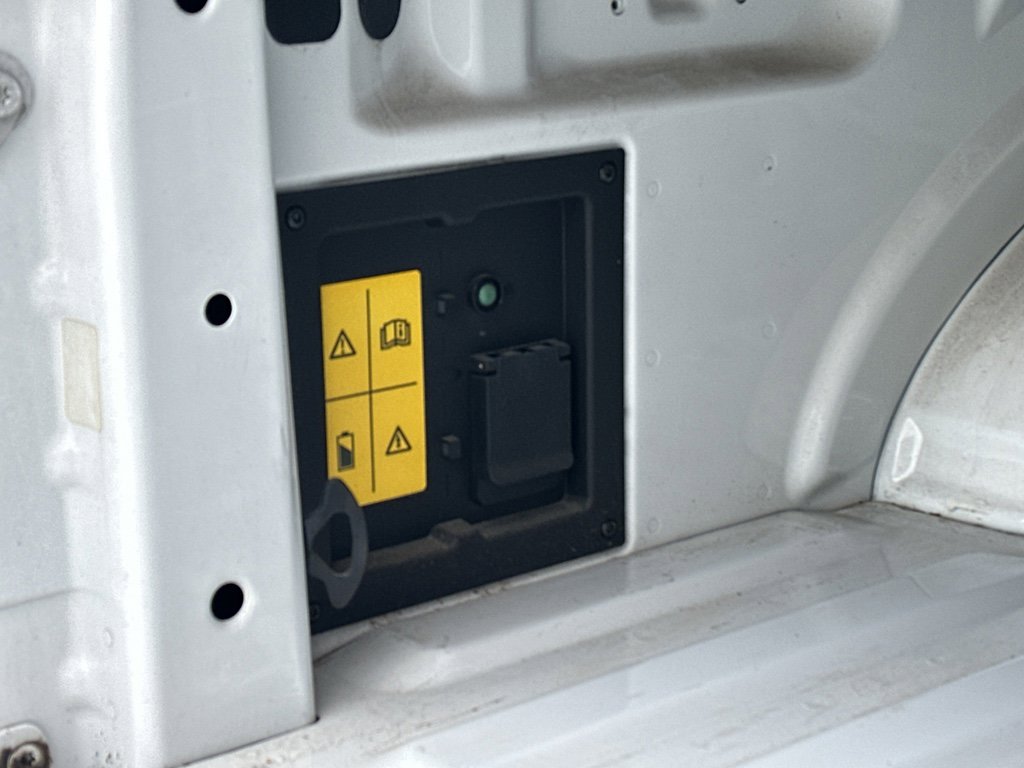 Used 2023 Ford F150 Lightning Pro image 10