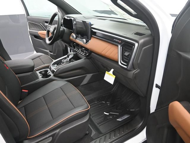 New 2026 GMC Canyon AT4 image 17