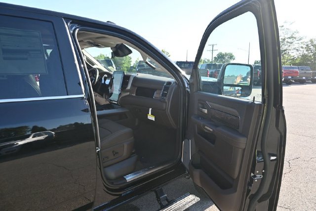 New 2026 RAM 3500 Longhorn AWD/4WD image 37