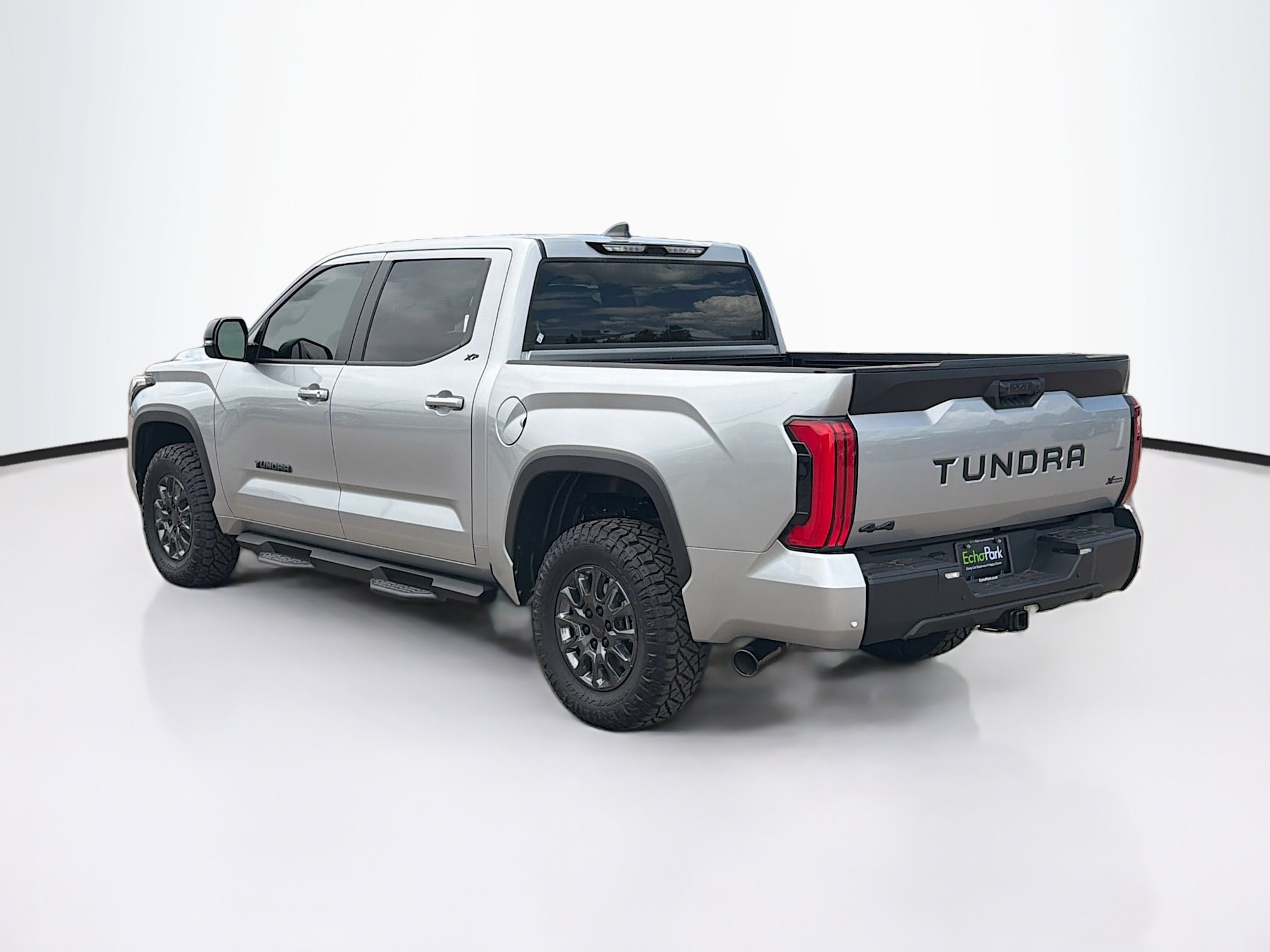 Used 2026 Toyota Tundra SR5 w/ SR5 Premium Package AWD/4WD image 5