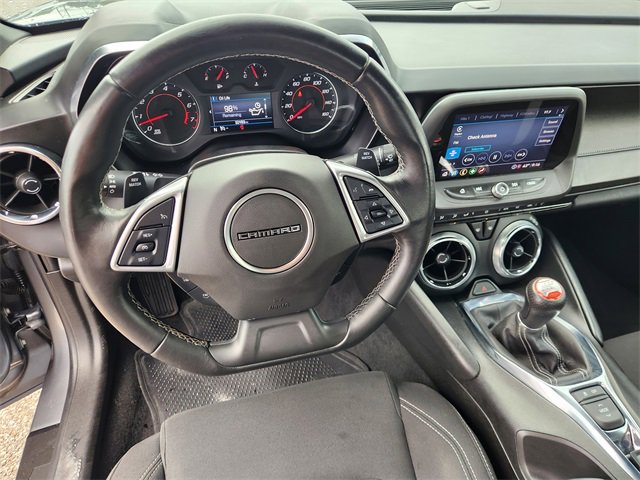 Used 2021 Chevrolet Camaro LT w/ Technology Package image 26