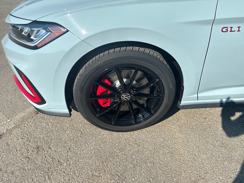 New 2027 Volkswagen Jetta GLI Autobahn FWD image 9