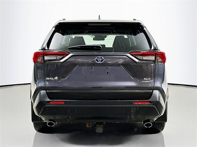 Used 2023 Toyota RAV4 XLE Premium image 6