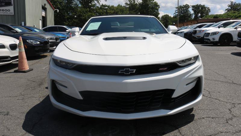 Used 2020 Chevrolet Camaro SS RWD image 2