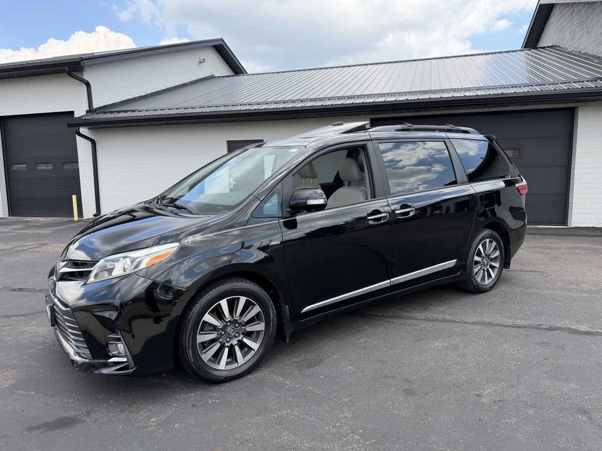 Used 2019 Toyota Sienna Limited Premium w/ Protection Package AWD/4WD image 2