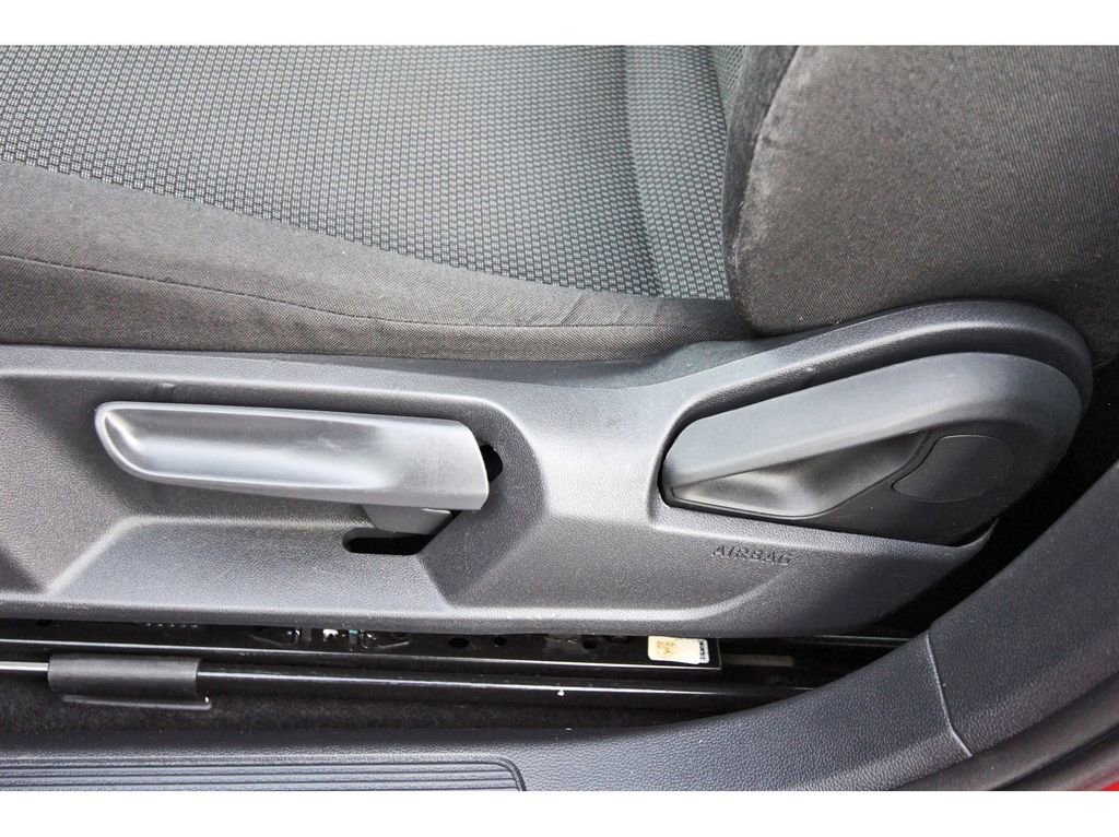 Used 2019 Volkswagen Jetta S FWD image 33