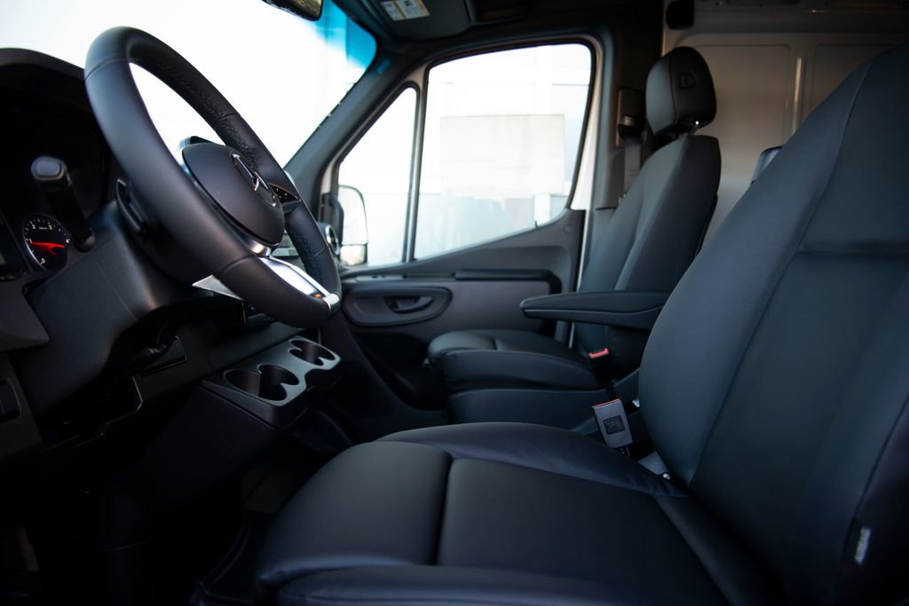 New 2026 Mercedes-Benz Sprinter 2500 image 13