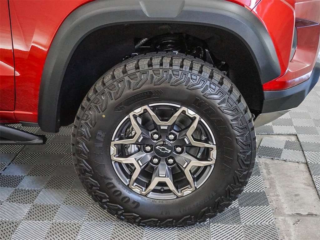 New 2026 Chevrolet Colorado ZR2 w/ Technology Package image 11