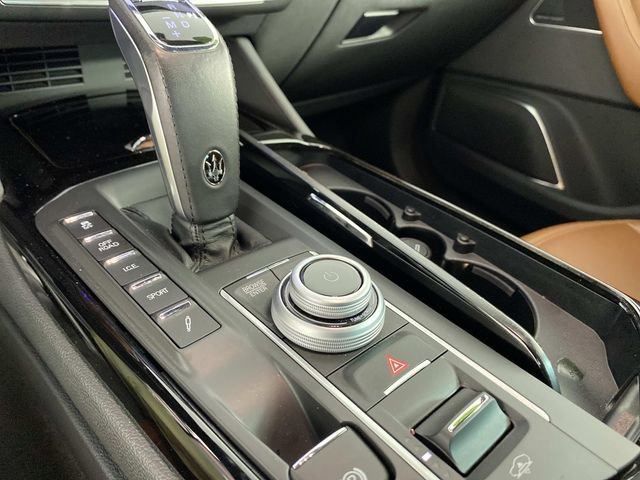 Used 2023 Maserati Levante GT AWD/4WD image 22