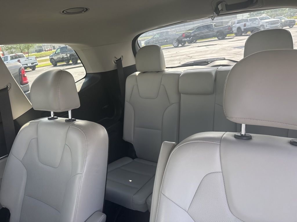 Used 2022 Kia Telluride S FWD image 7