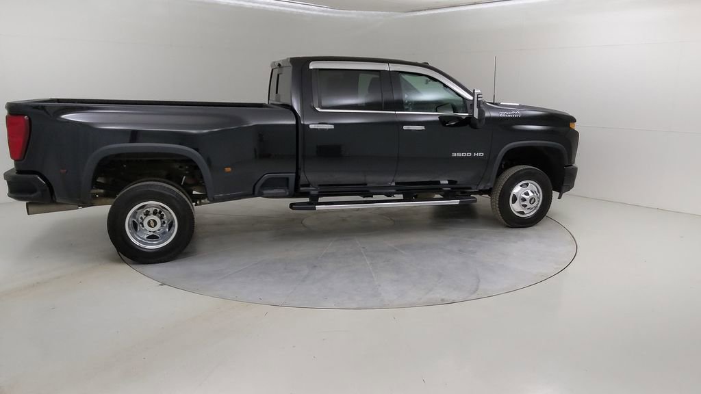 Used 2022 Chevrolet Silverado 3500 High Country image 14