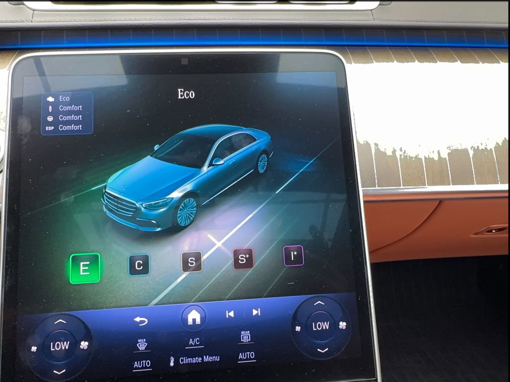 Used 2023 Mercedes-Benz S 580 4MATIC Sedan w/ Warmth & Comfort Package image 46