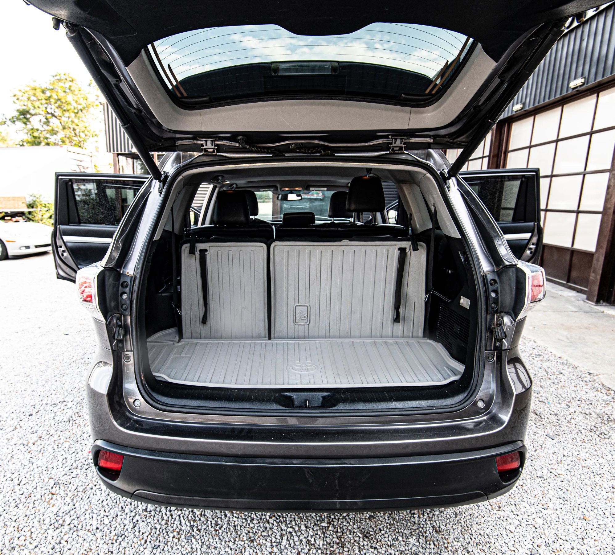 Used 2014 Toyota Highlander XLE image 40