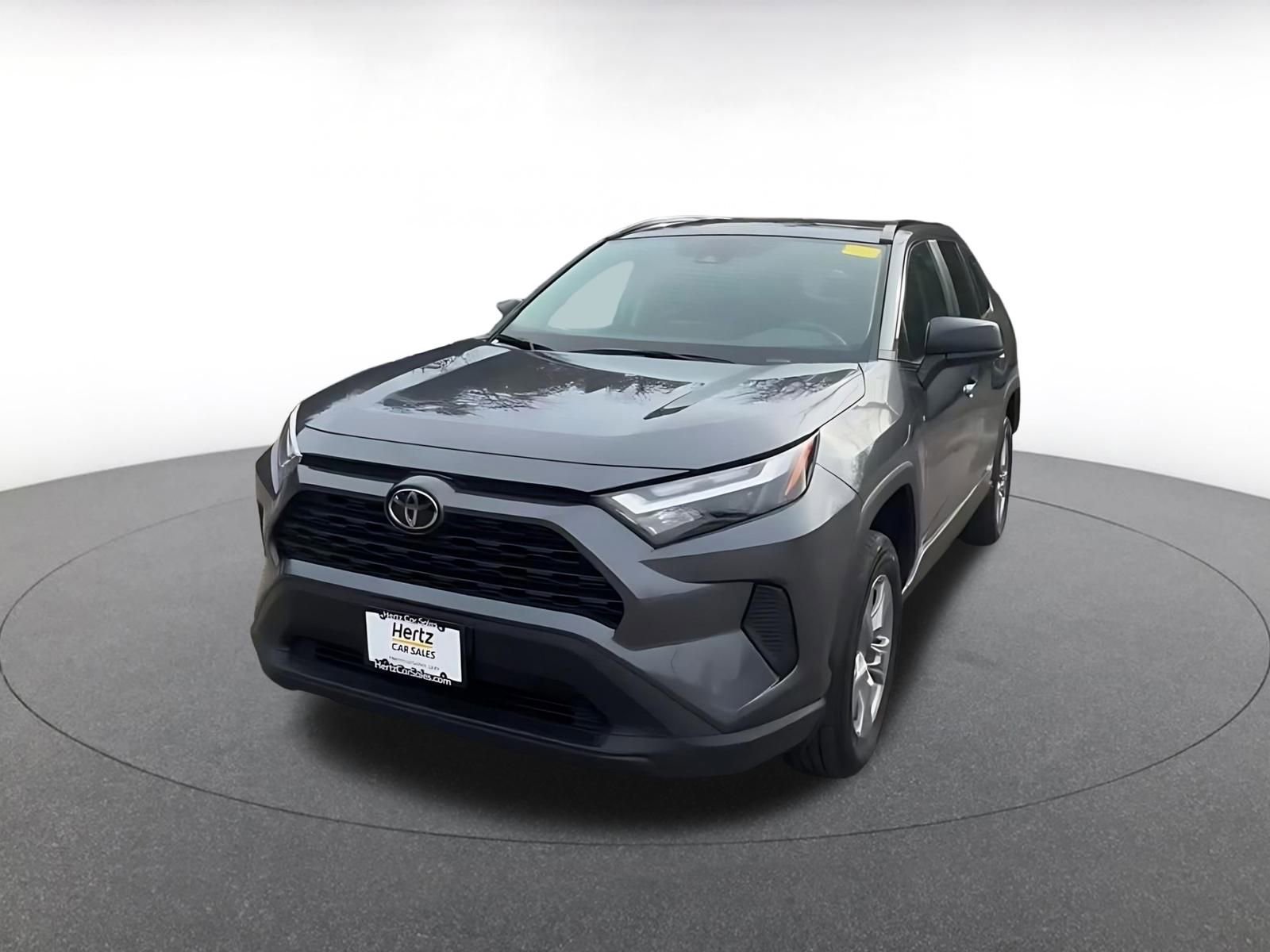 Used 2025 Toyota RAV4 LE image 7