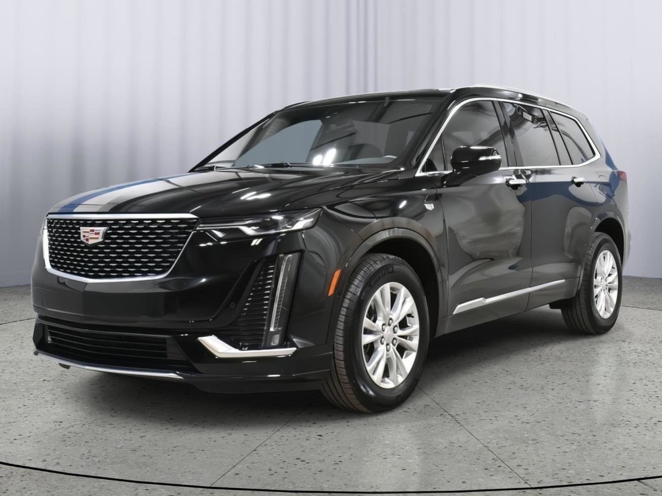 Certified 2024 Cadillac XT6 Luxury w/ LPO, Floor Liner Package