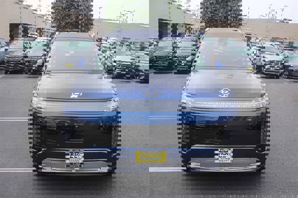 New 2026 Hyundai Ioniq 9 SEL image 2