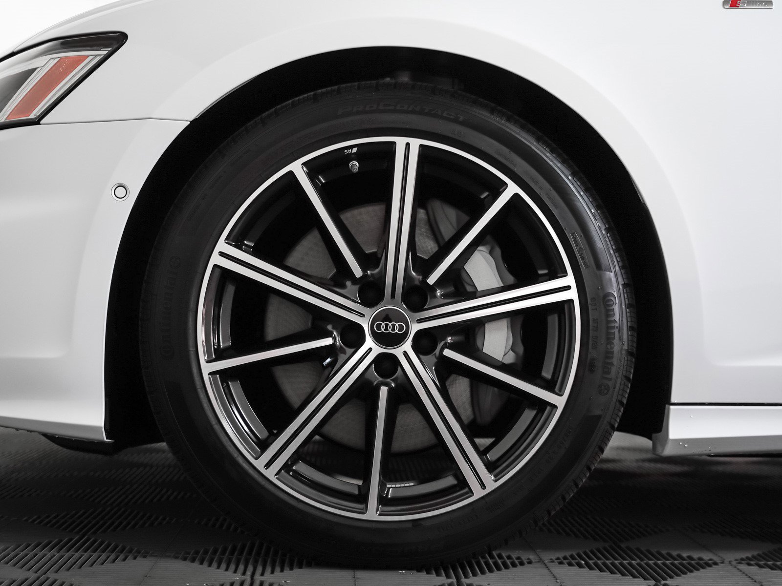New 2025 Audi A6 Premium Plus image 6
