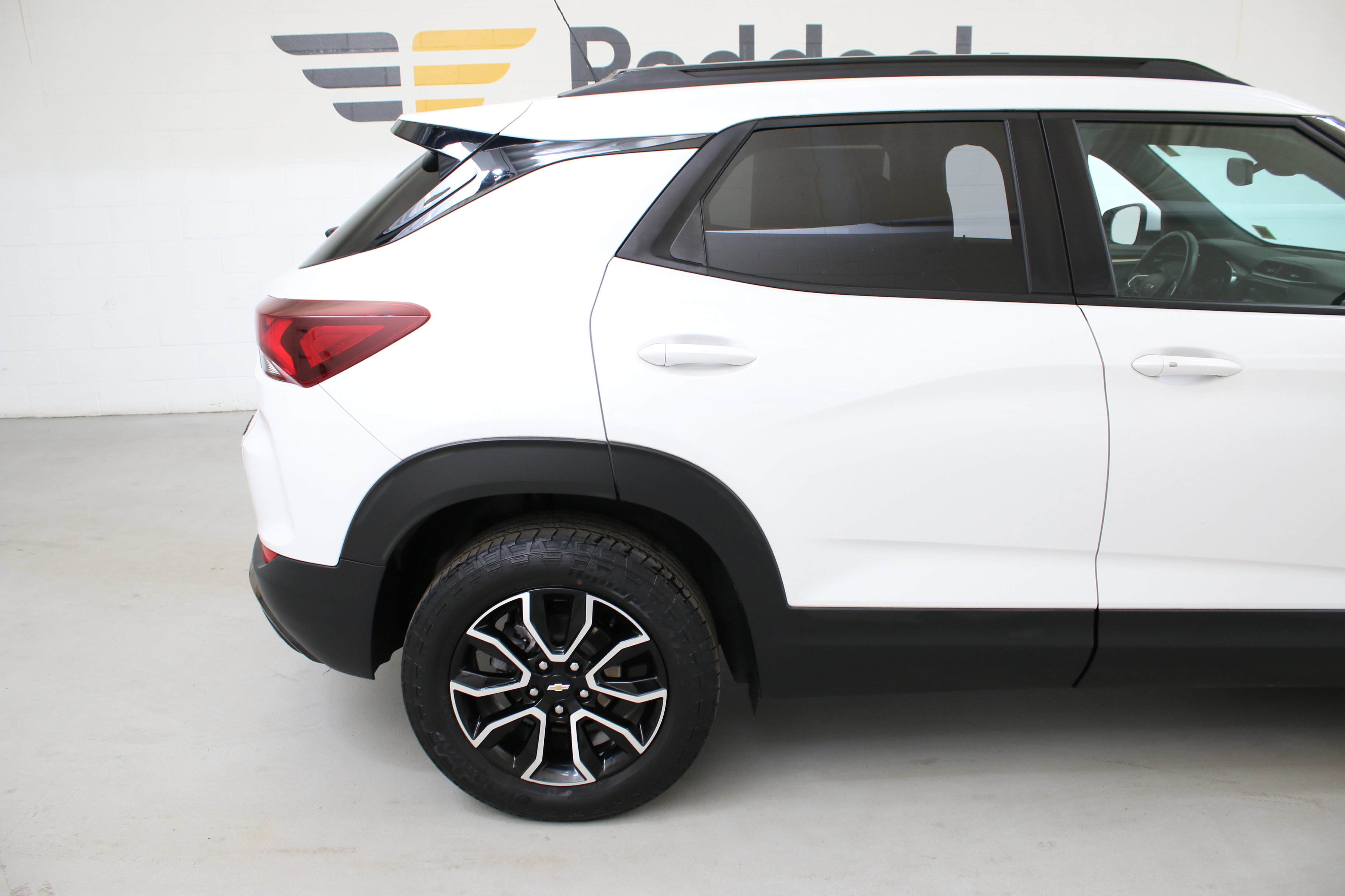 Used 2023 Chevrolet TrailBlazer ACTIV w/ Sun and Liftgate Package image 10