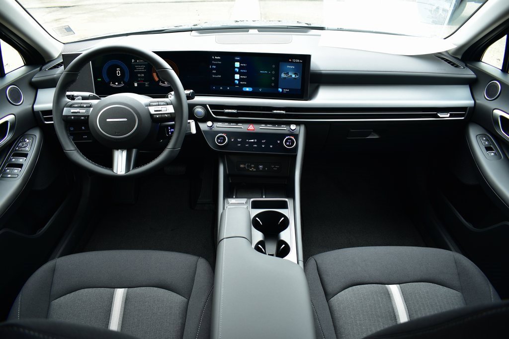 New 2025 Hyundai Sonata SEL image 24