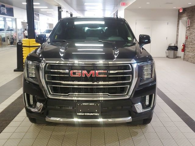 Used 2023 GMC Yukon XL SLT w/ SLT Premium Package image 3