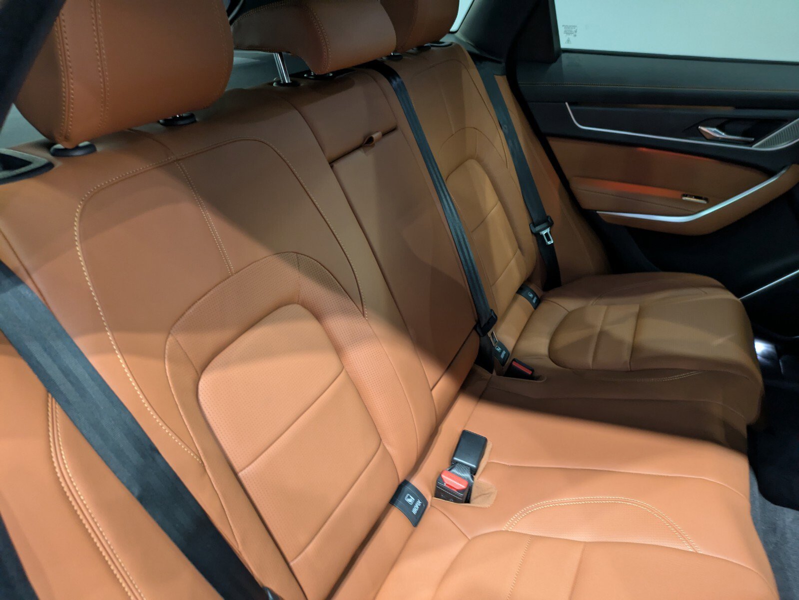 New 2026 Jaguar F-PACE R-Dynamic S image 22