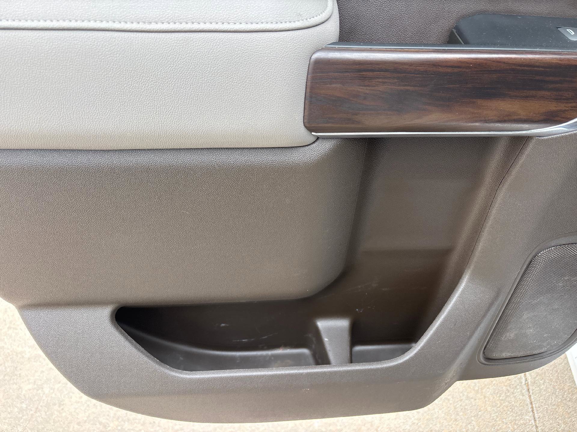 Used 2023 GMC Sierra 2500 SLT w/ SLT Preferred Package image 30