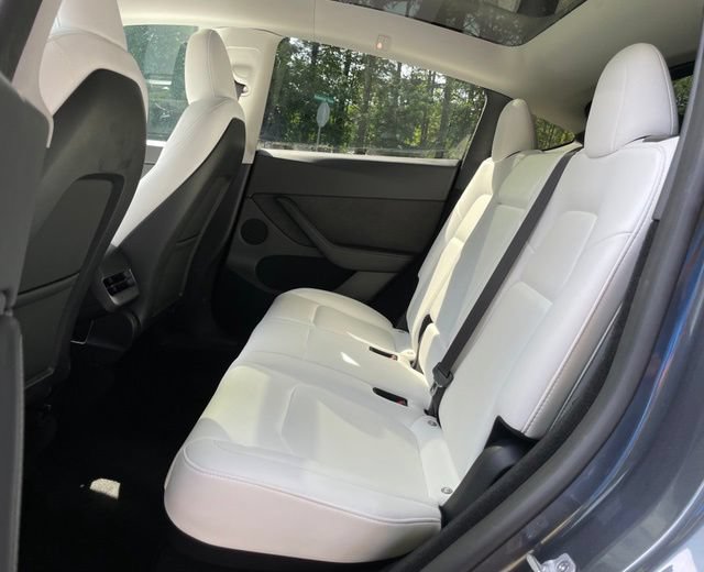 Used 2023 Tesla Model Y Performance AWD/4WD image 15