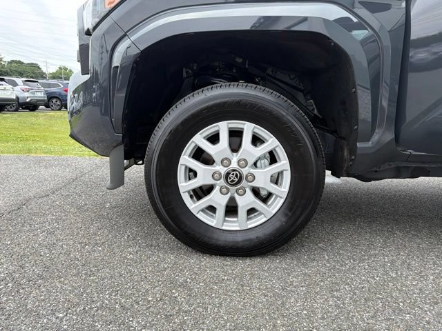 Used 2025 Toyota Tacoma SR w/ SR Upgrade Package AWD/4WD image 25