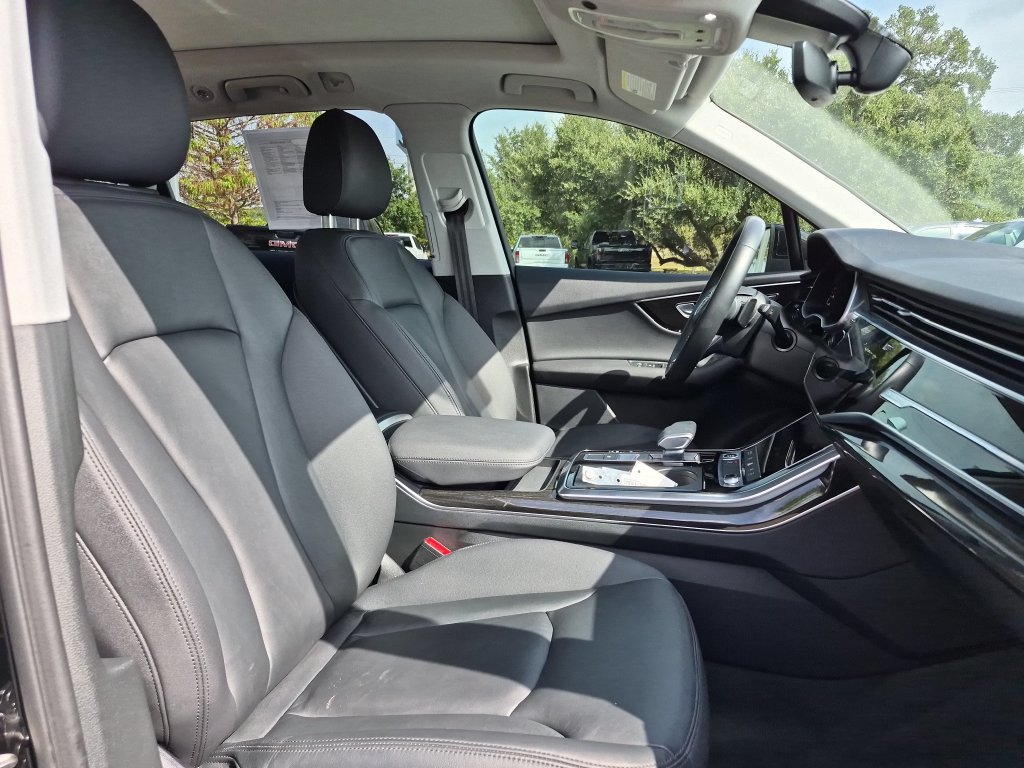 Used 2022 Audi Q7 3.0T Premium AWD/4WD image 40