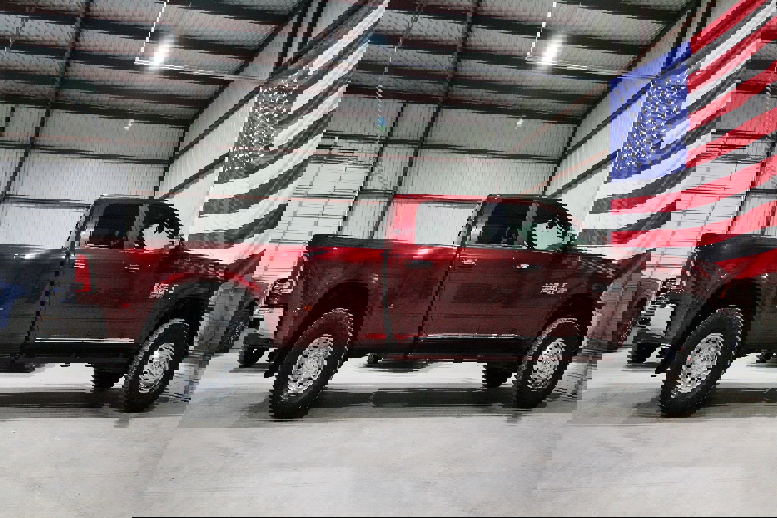 Used 2018 RAM 3500 Laramie Longhorn image 13