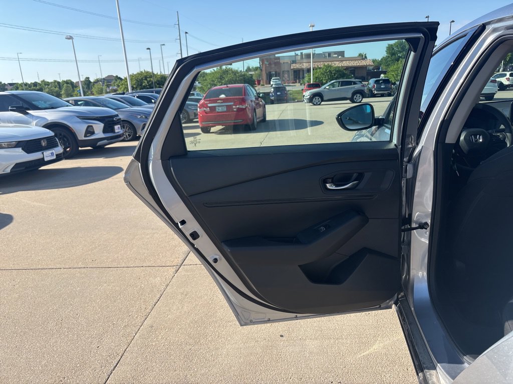 Certified 2025 Honda Accord SE image 30