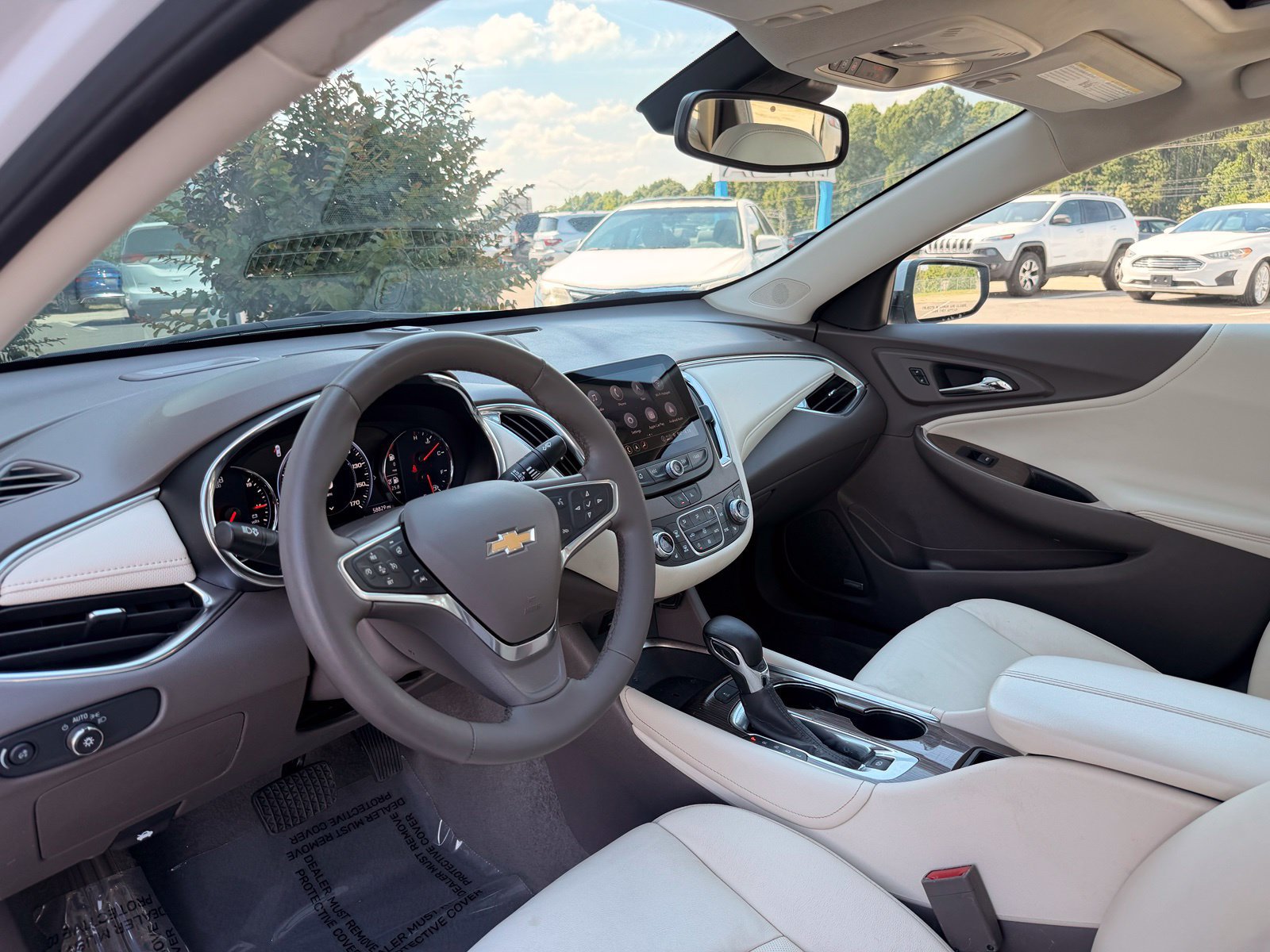 Used 2024 Chevrolet Malibu LT FWD image 12